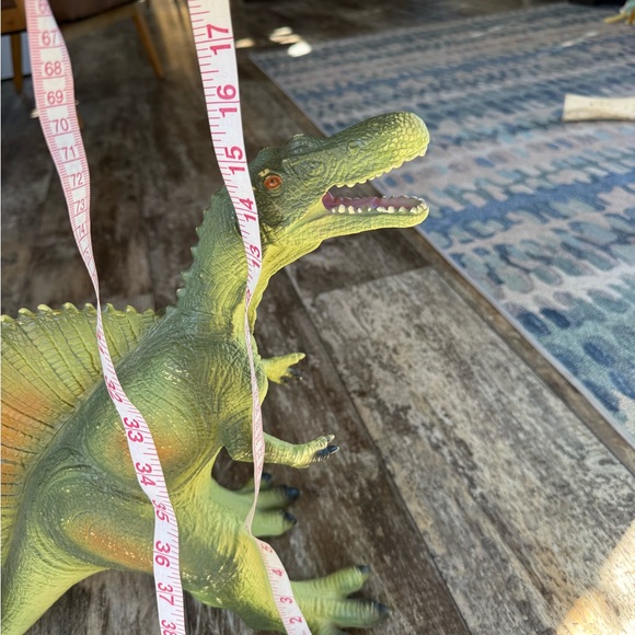 XL rubber dinosaurs orange Tyrannosaurus Rex and a green Spinosaurus - Picture 7 of 8